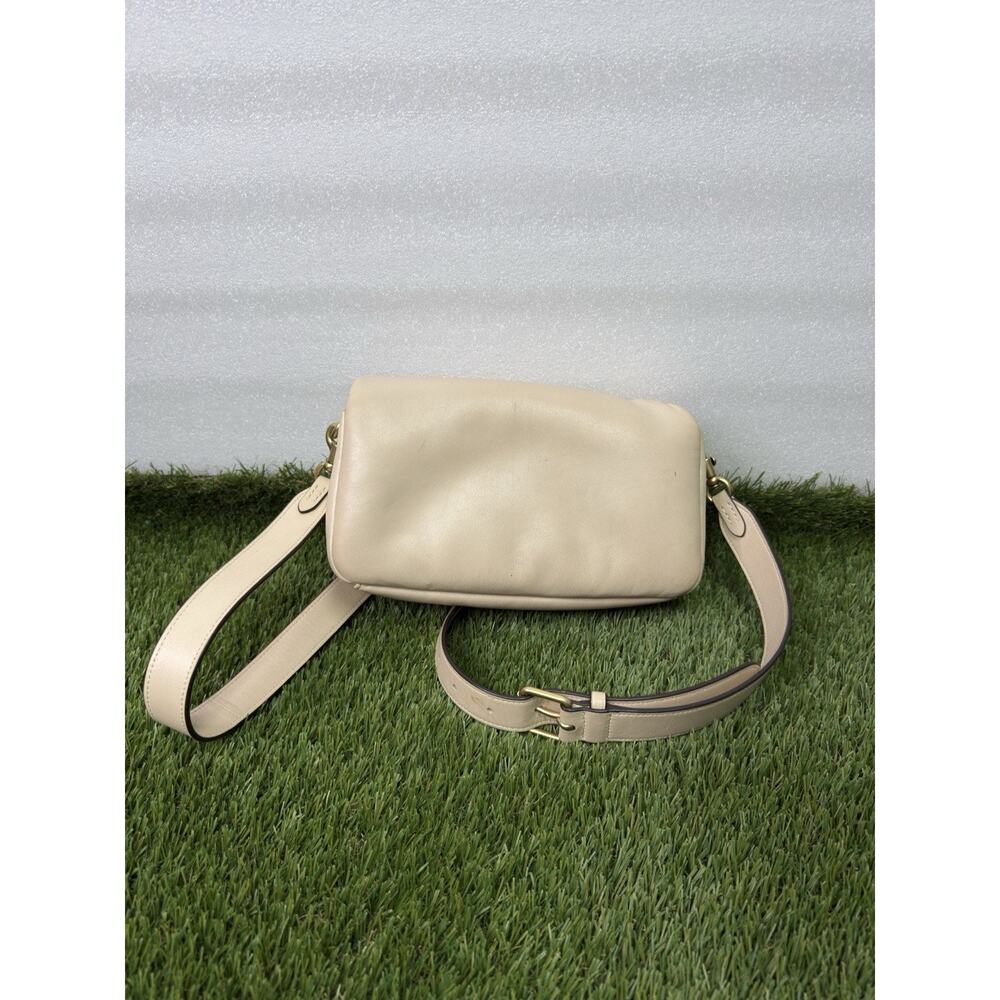 Coach Ivory Shoulder Bag Logo Accent Zipper Adjustable Strap for Women